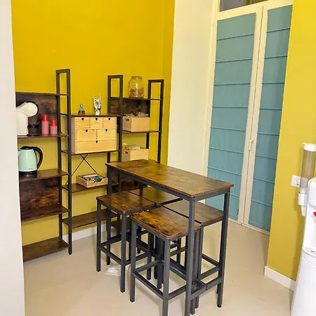 Oda ve Kahvaltı Spaccanapoli 56 Napoli